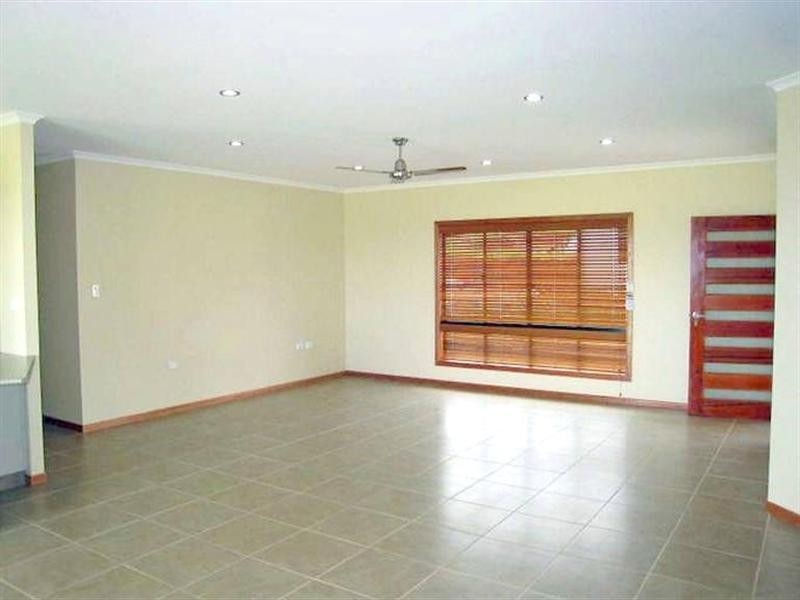 11 Neal Street, Atherton QLD 4883