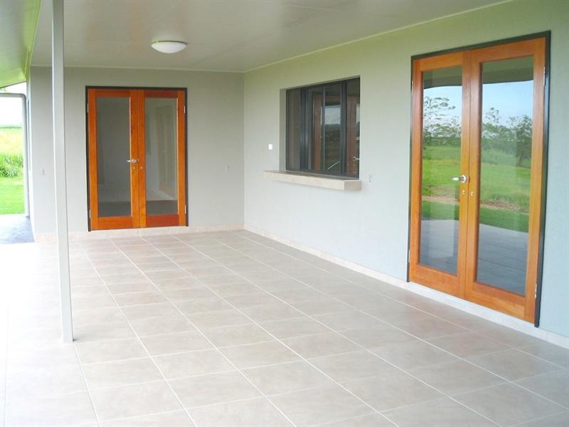 11 Neal Street, Atherton QLD 4883