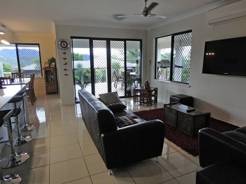 77 Rankine Drive, Tolga QLD 4882