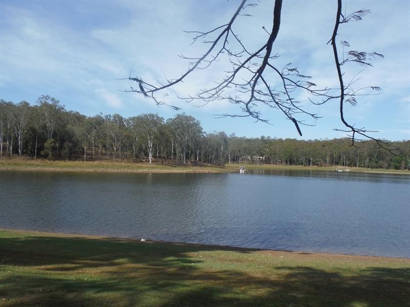 11 Lakeside Drive, Yungaburra QLD 4884
