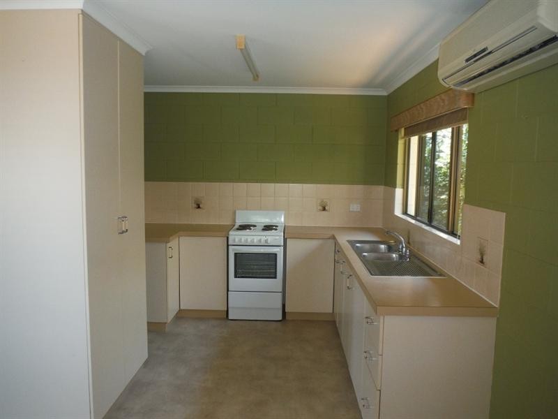 6 Azalea Street, Atherton QLD 4883