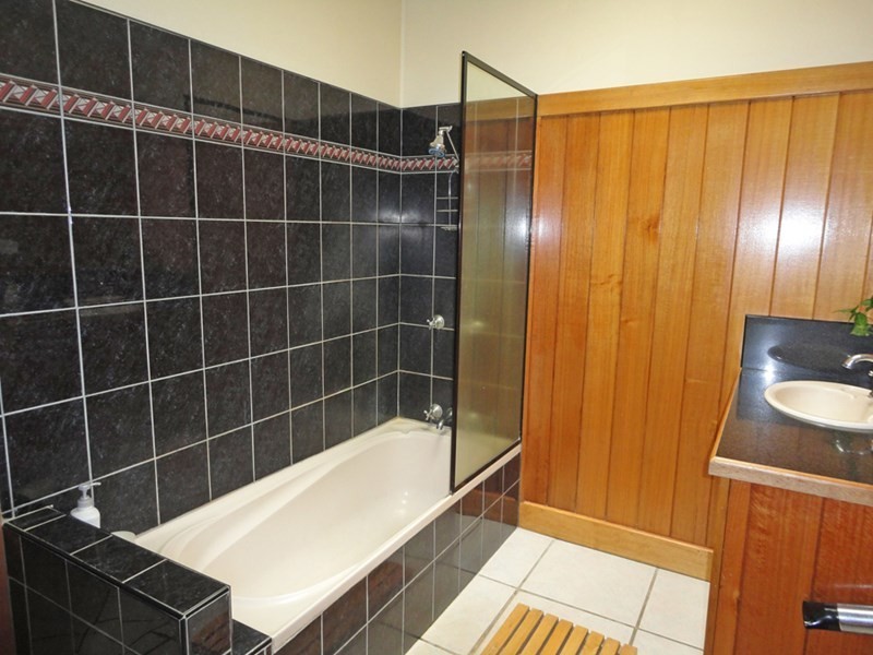 Wongabel QLD 4883