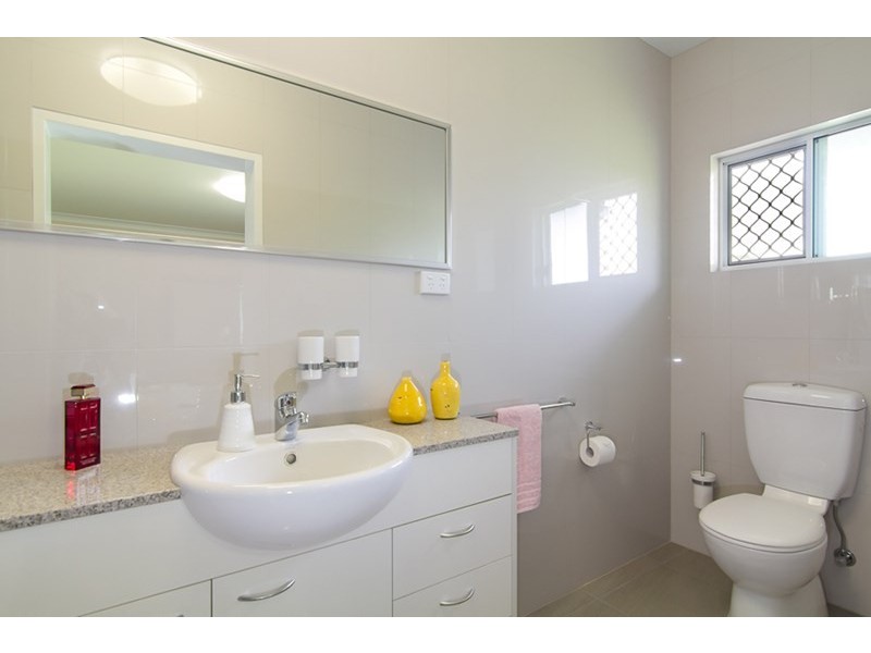 11 Bruce Road, Yungaburra QLD 4884