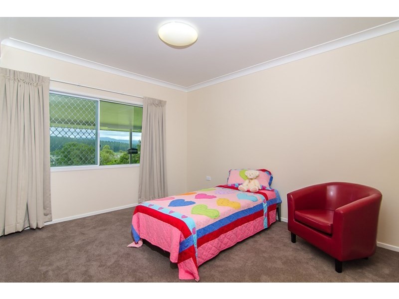 11 Bruce Road, Yungaburra QLD 4884