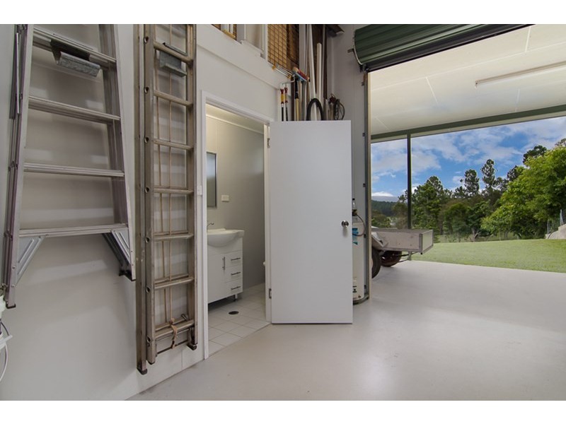 11 Bruce Road, Yungaburra QLD 4884