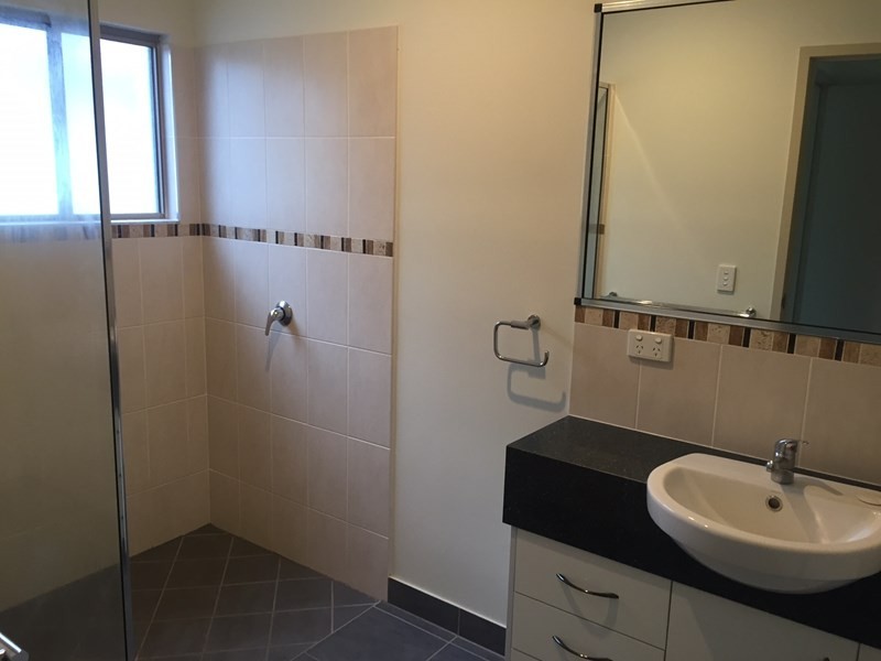 Unit 2/9-11 Elizabeth Street, Atherton QLD 4883