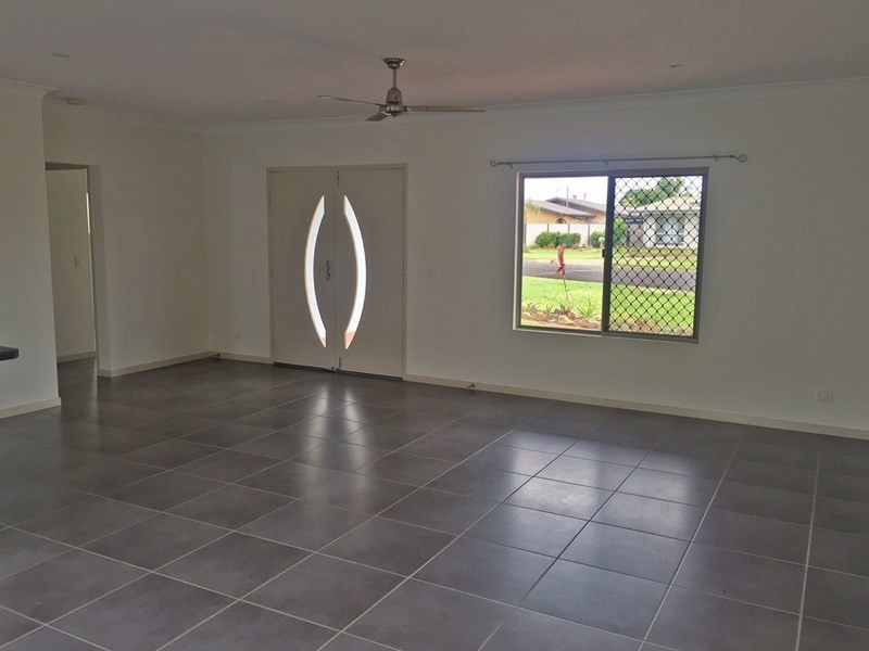 Unit 2/9-11 Elizabeth Street, Atherton QLD 4883