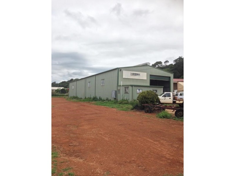 30 Maxwell Drive, Tolga QLD 4882