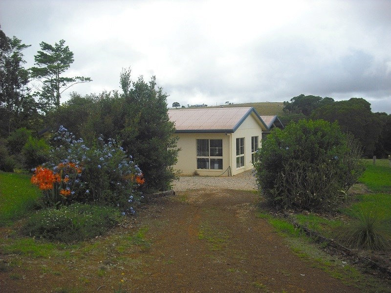 Lake Eacham QLD 4884