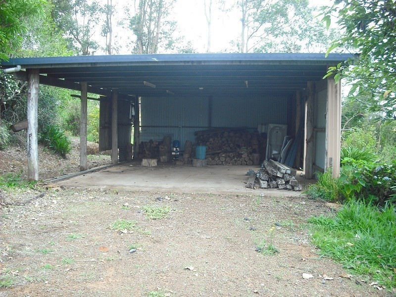 Lake Eacham QLD 4884