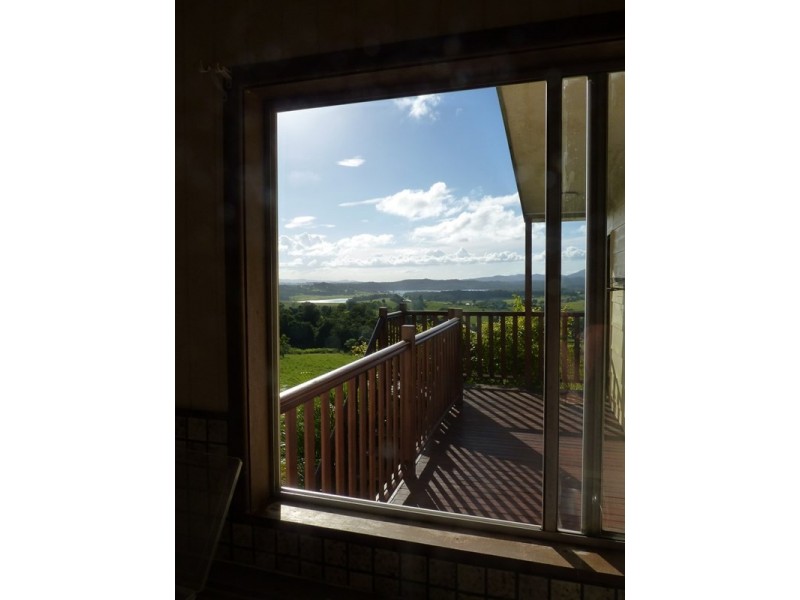 266 powley Road, Lake Eacham QLD 4884