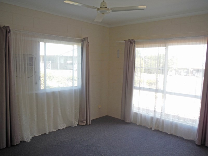 8 Larkin Close, Atherton QLD 4883