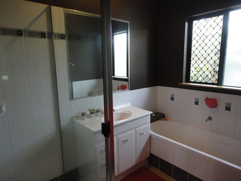 Atherton QLD 4883