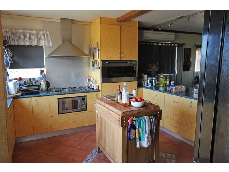 Lake Eacham QLD 4884