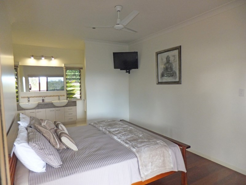 13 Eden Drive, Tinaroo QLD 4872