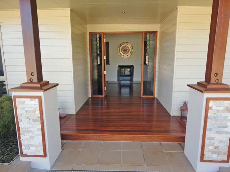 13 Eden Drive, Tinaroo QLD 4872