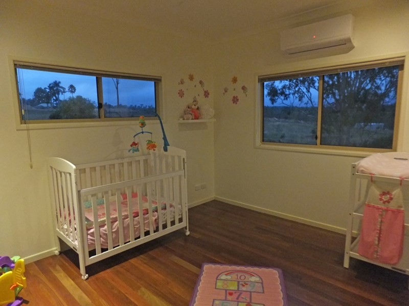 13 Eden Drive, Tinaroo QLD 4872