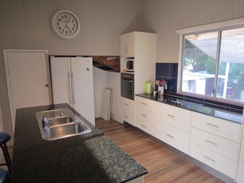 91 Robert Street, Atherton QLD 4883