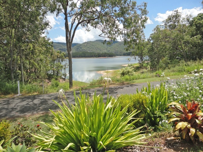 Tinaroo QLD 4872