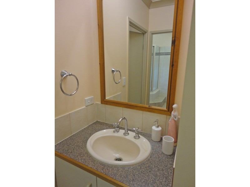 Tinaroo QLD 4872