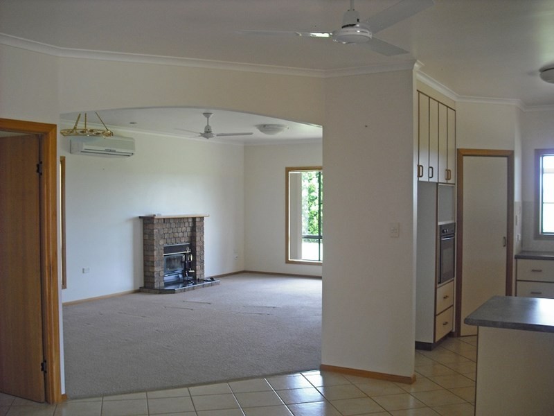 707 Peeramon Road, Peeramon QLD 4885