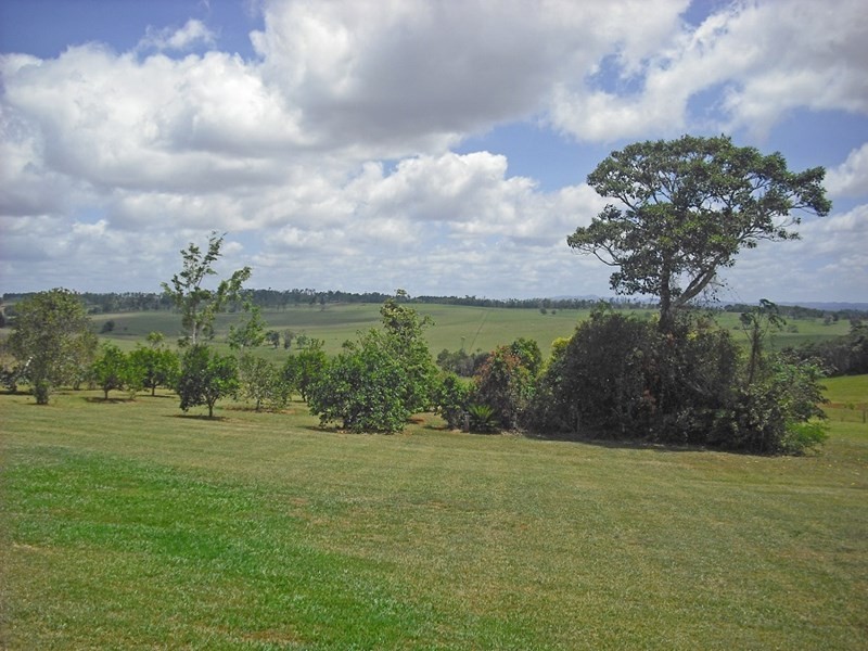 707 Peeramon Road, Peeramon QLD 4885
