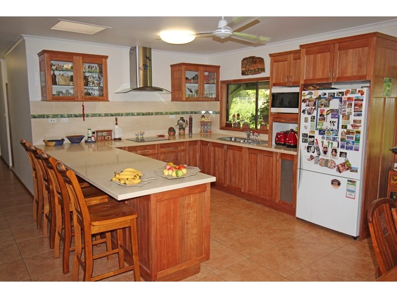 Lake Eacham QLD 4884