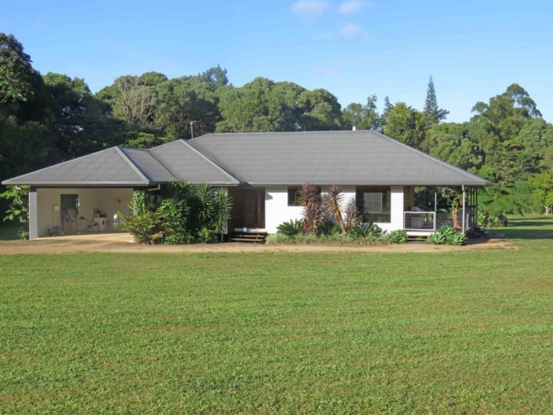 Lake Eacham QLD 4884