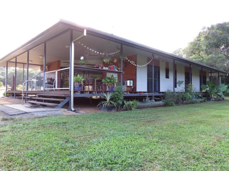 Lake Eacham QLD 4884