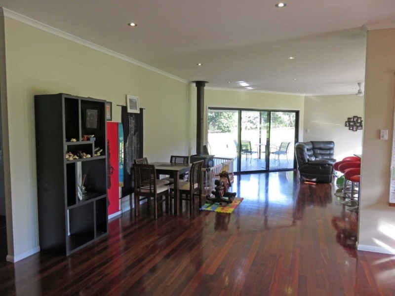 Lake Eacham QLD 4884