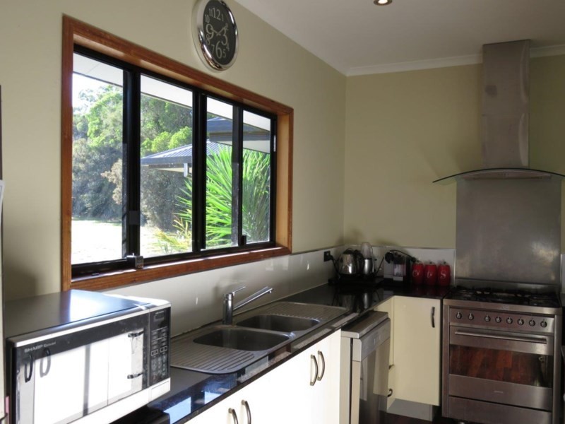 Lake Eacham QLD 4884