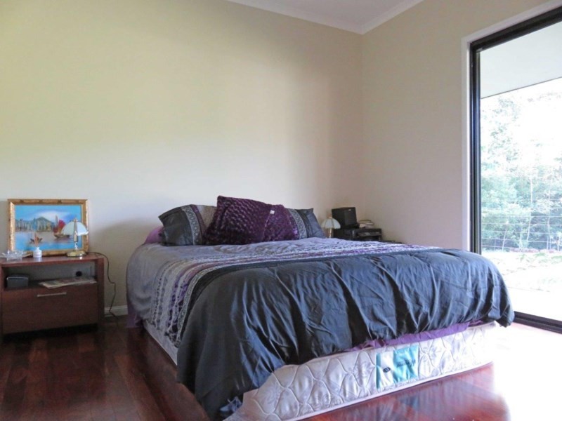 Lake Eacham QLD 4884