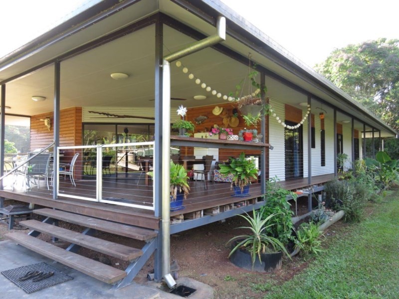 Lake Eacham QLD 4884