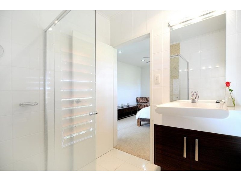 16 Mitchell Drive, Atherton QLD 4883