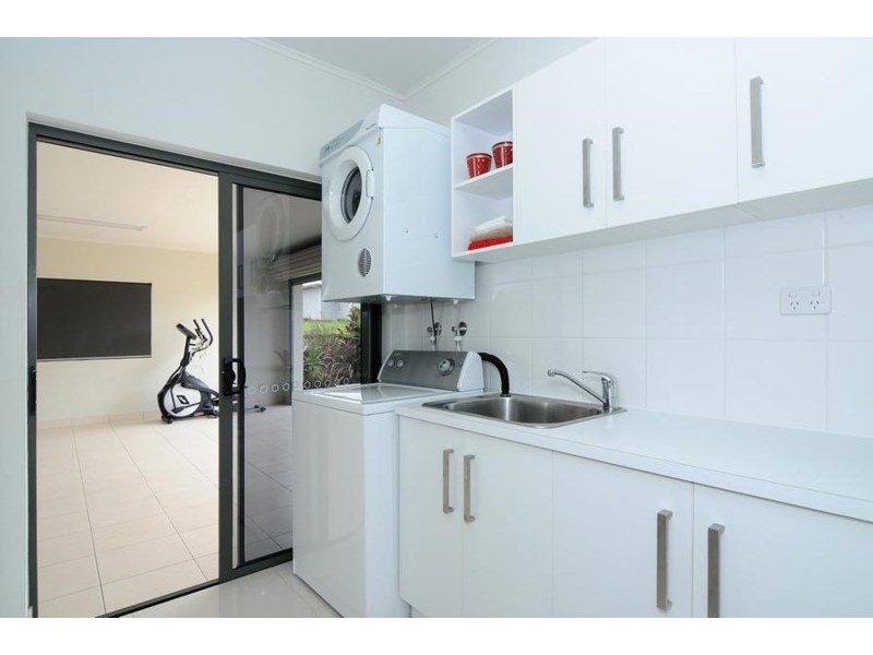 16 Mitchell Drive, Atherton QLD 4883