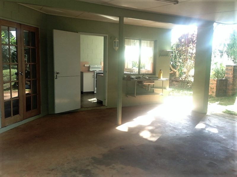 25 Crisp Close, Atherton QLD 4883