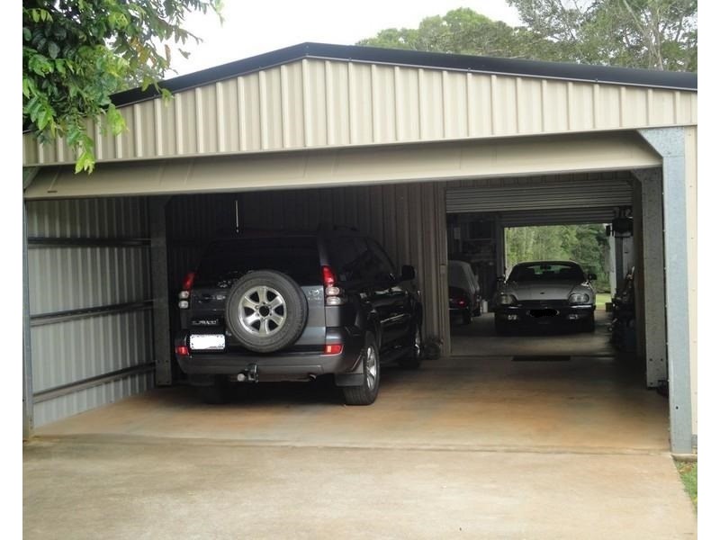 19 ULYSSES Close, Lake Eacham QLD 4884