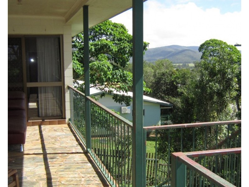 26 Cumbrian Avenue, Atherton QLD 4883