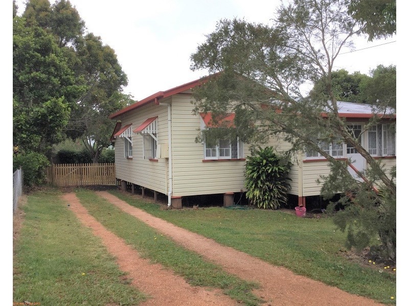 6 Ash Street, Yungaburra QLD 4884