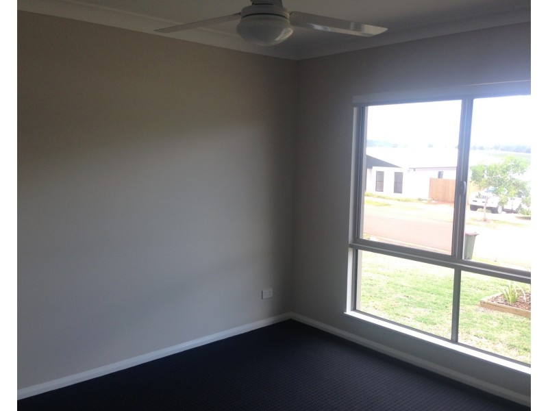 8 Norbury Circuit, Atherton QLD 4883