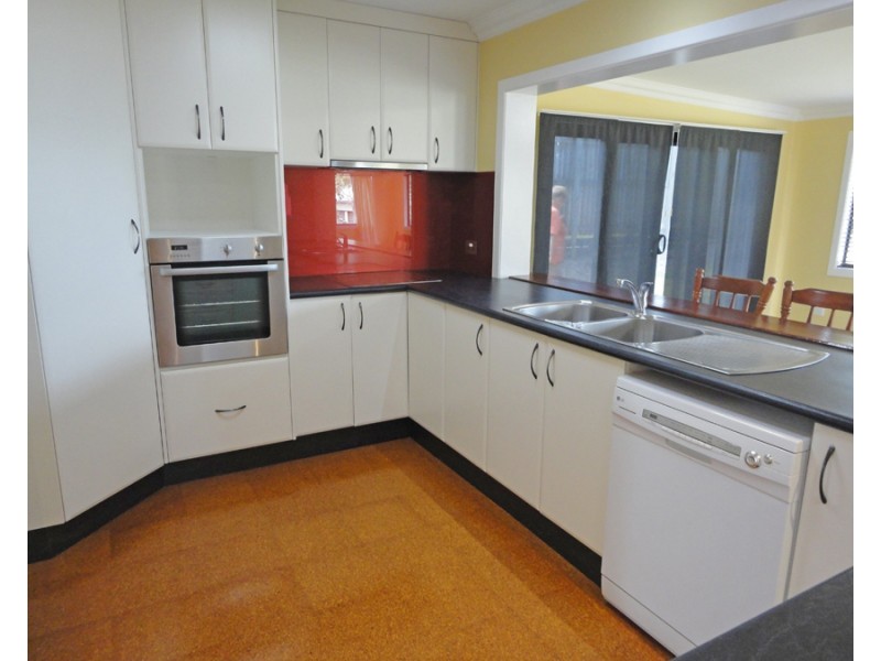 7 Lily Street, Atherton QLD 4883