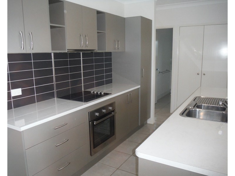 Unit 1/31 Tower Avenue, Atherton QLD 4883