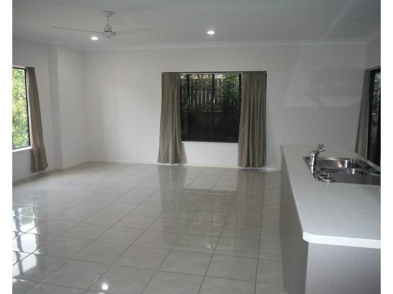 Unit 1/31 Tower Avenue, Atherton QLD 4883