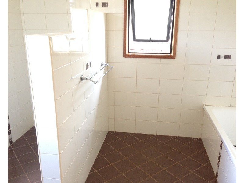 11 Neal Street, Atherton QLD 4883