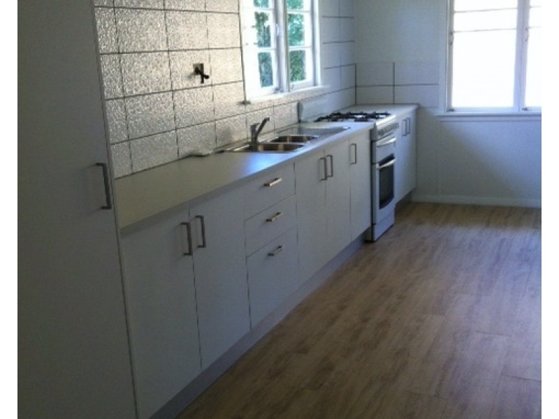 16 Rose Street, Atherton QLD 4883