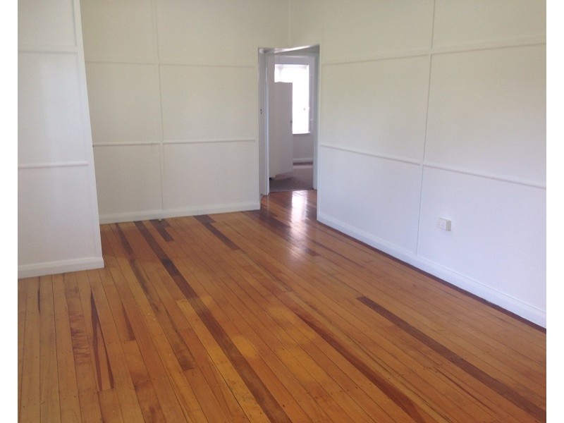 16 Rose Street, Atherton QLD 4883