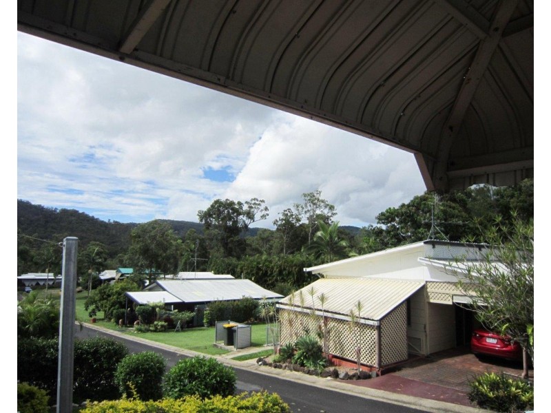 Tinaroo QLD 4872
