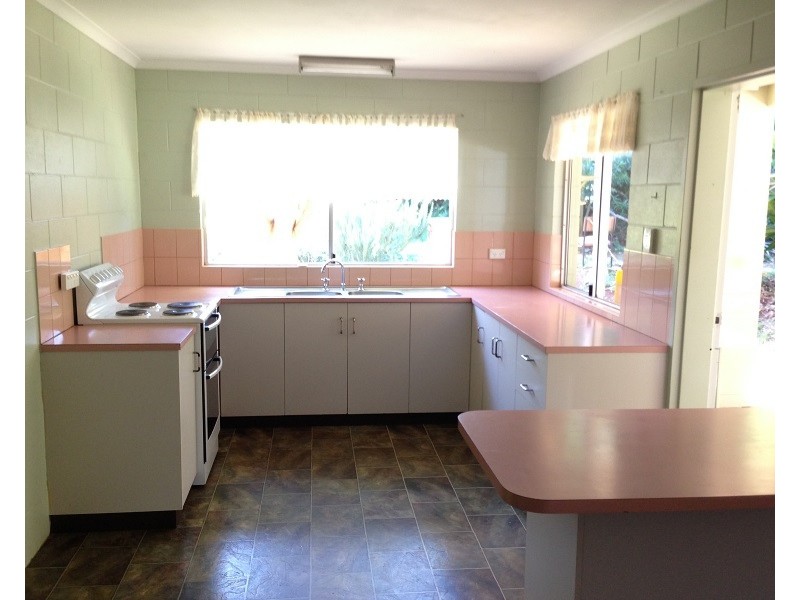 25 Crisp Close, Atherton QLD 4883