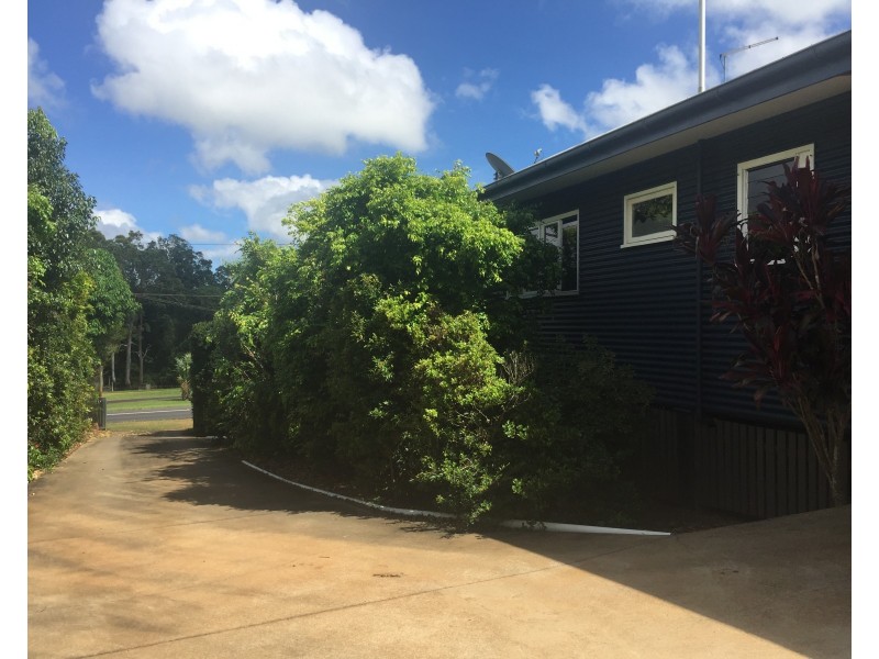 68 Herberton Road, Atherton QLD 4883
