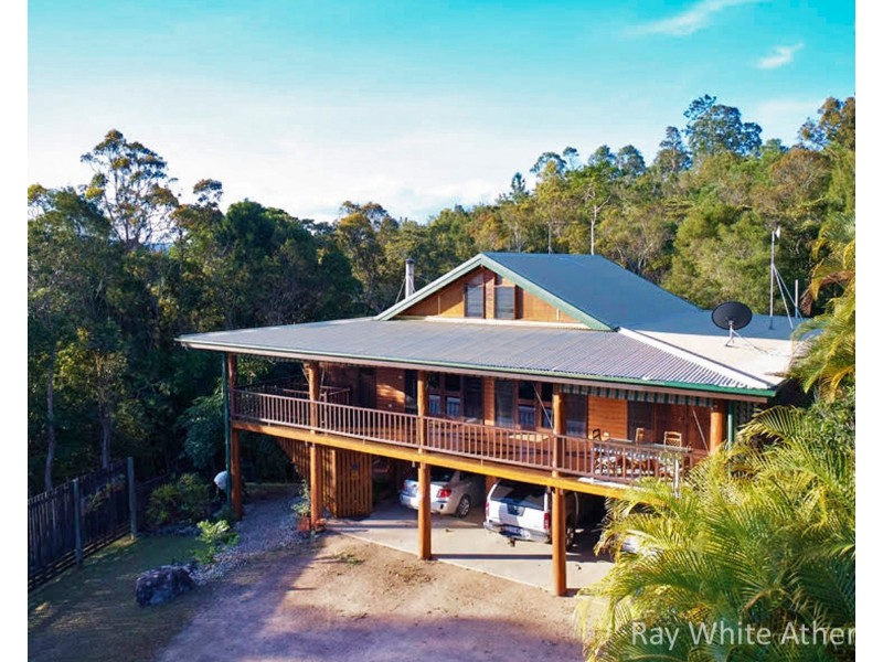 Lake Barrine QLD 4884